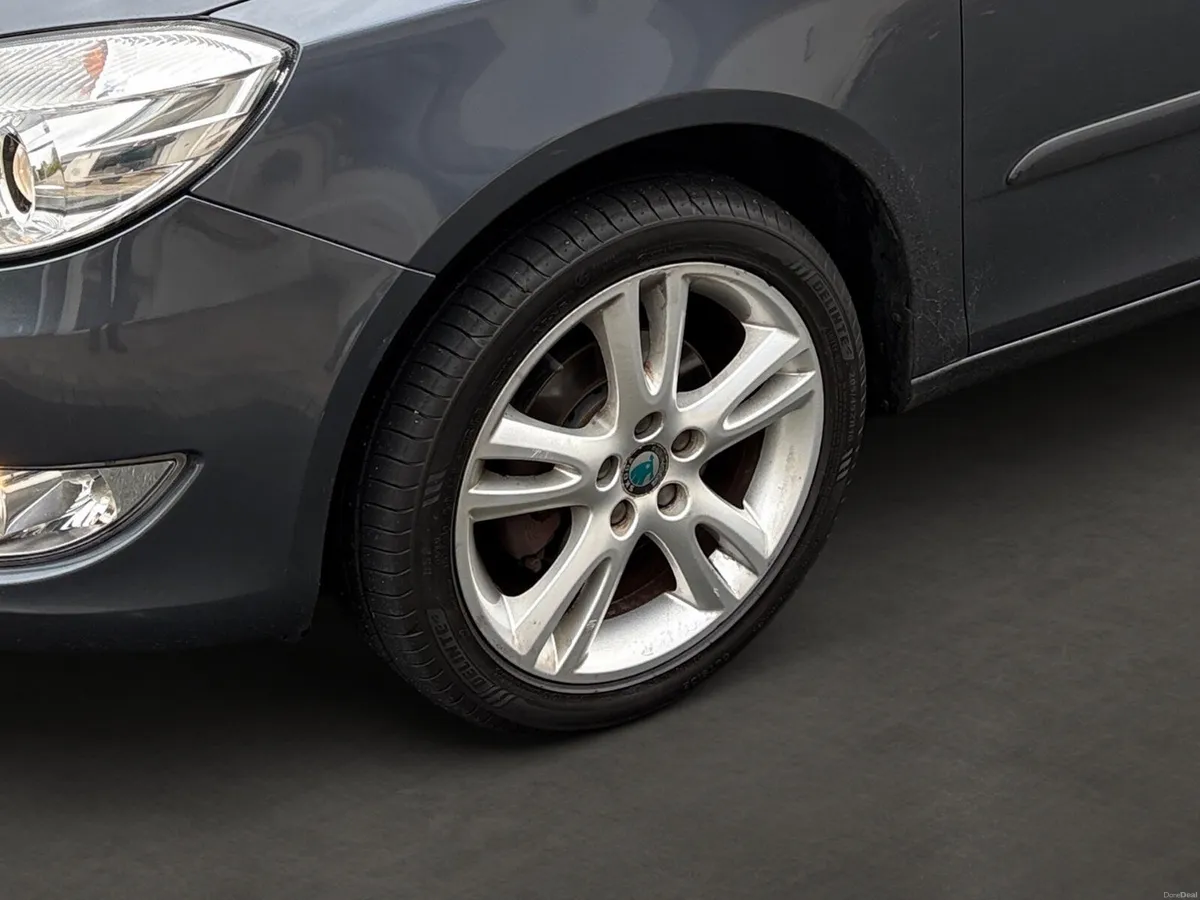 2011 -Skoda -Fabia -1.2  Petrol -Estate car - Image 5