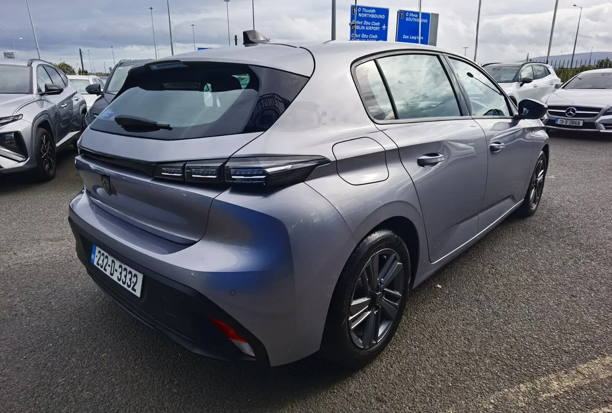 PEUGEOT 308 1.2 ACTIVE AUTOMATIC PETROL - Image 5