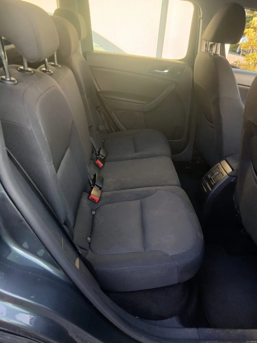 Car - Image 5