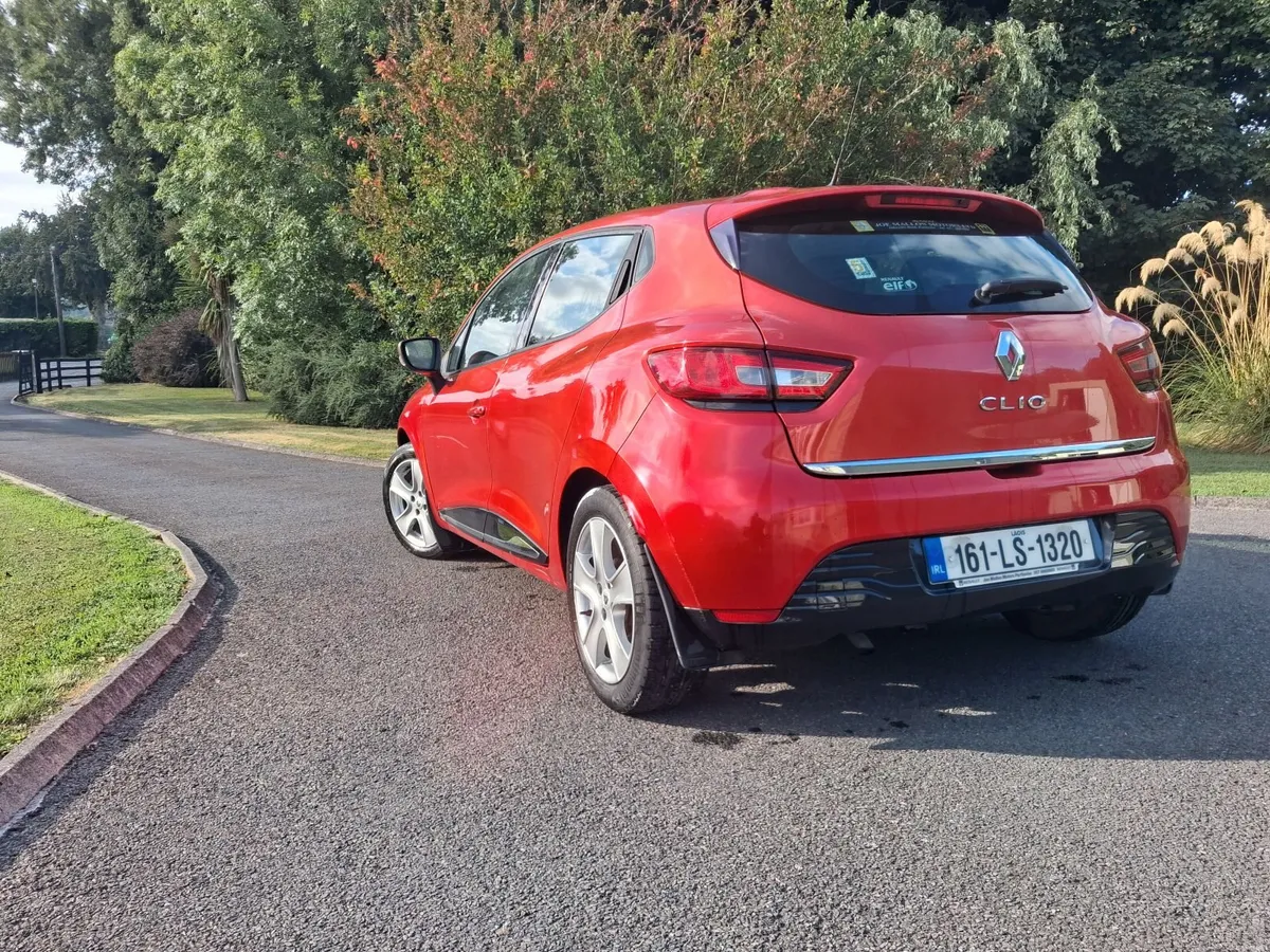 Renault Clio 2016 - Image 2