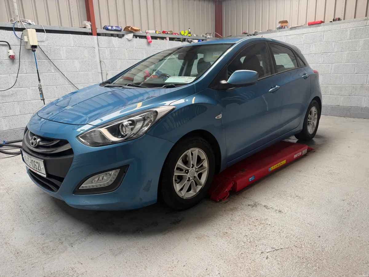 2014 HYUNDAI i30    NEW NCT ! - Image 4