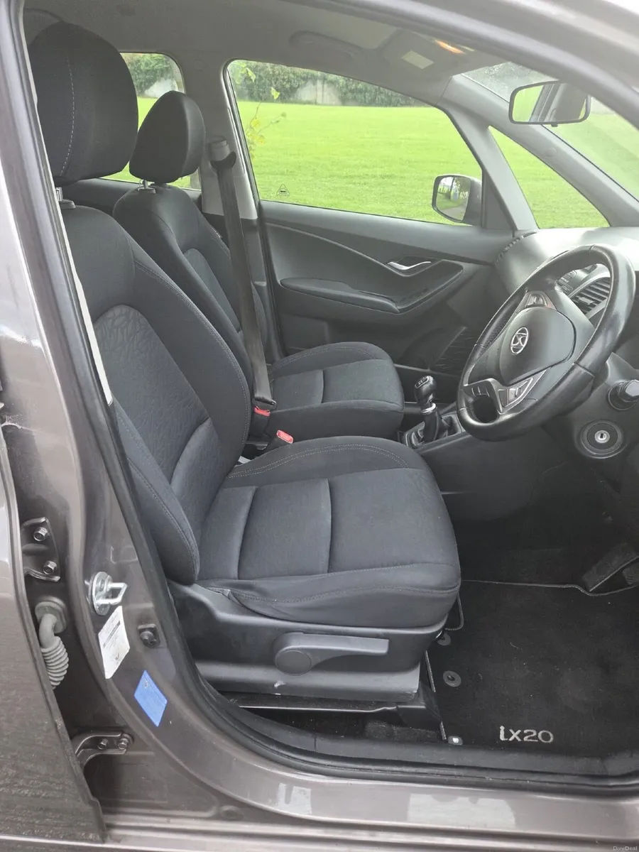 Hyundai ix20 2011 - Image 4