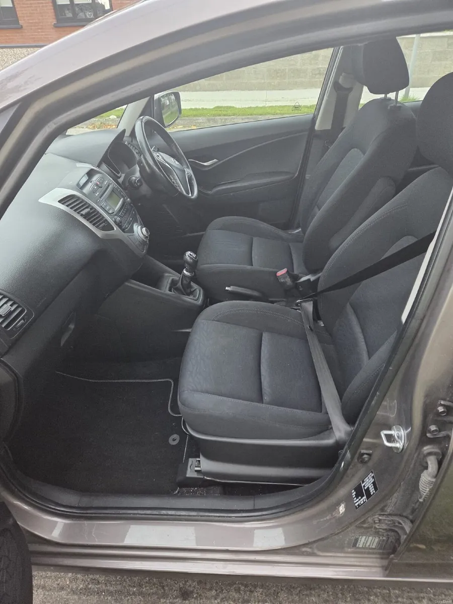 Hyundai ix20 2011 - Image 2