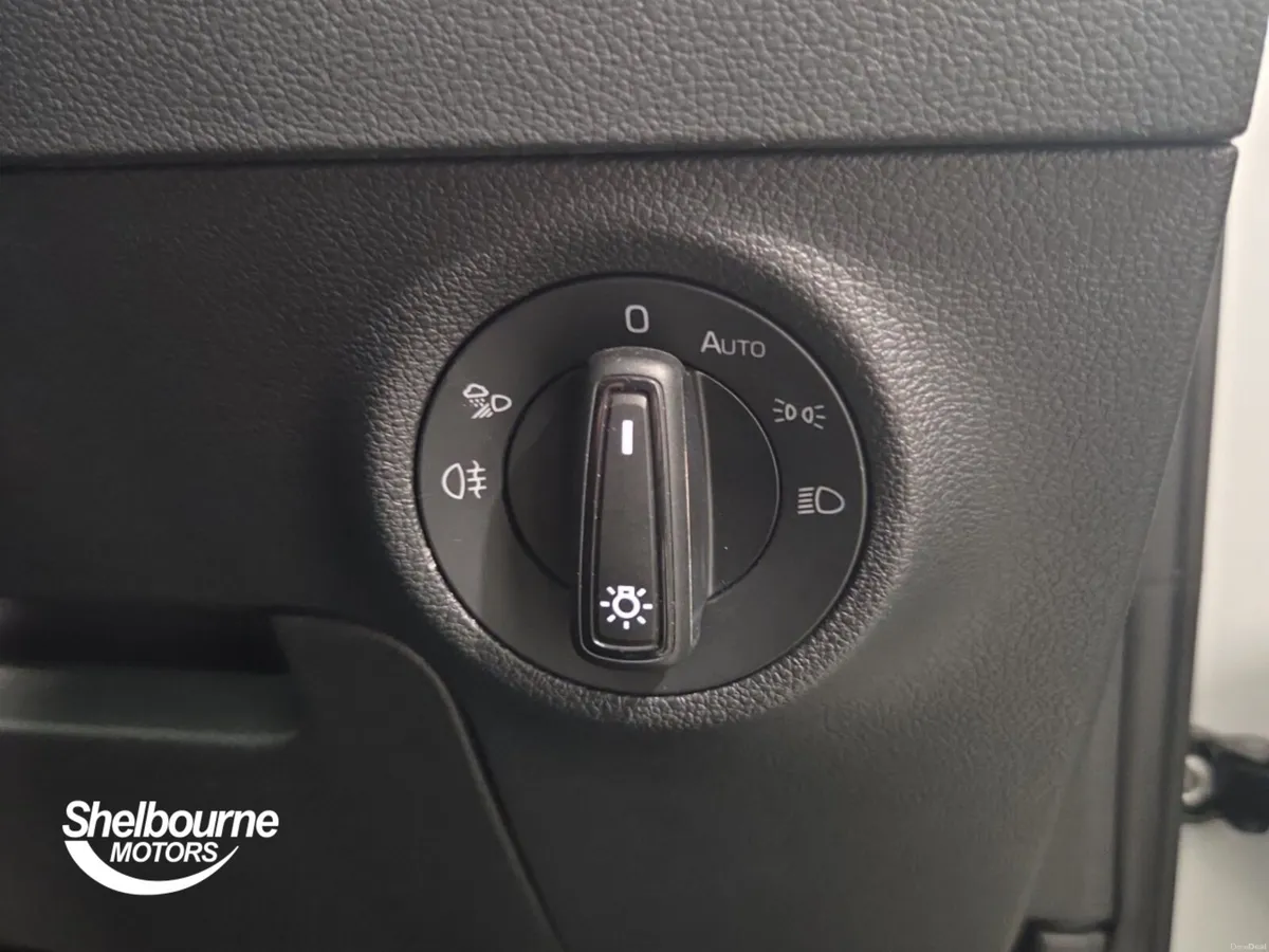 Skoda KAROQ 1.5 TSI Sportline 5dr - Image 5