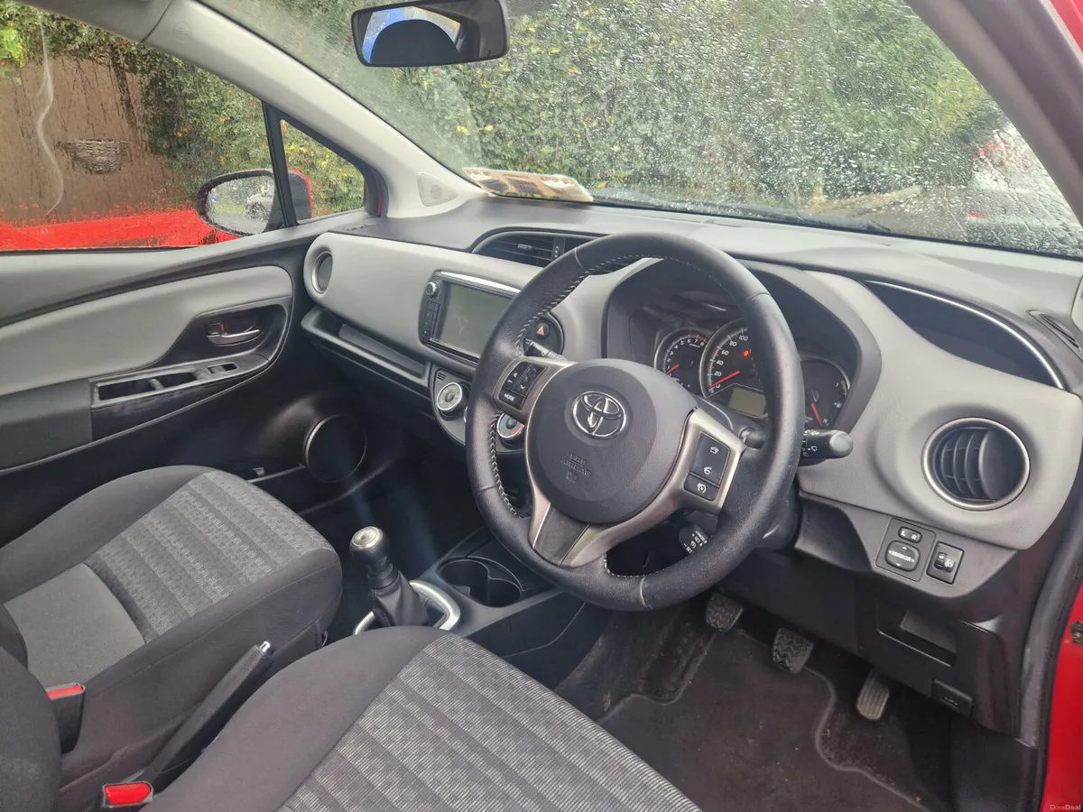 Toyota Yaris Luna 2016 - Image 6