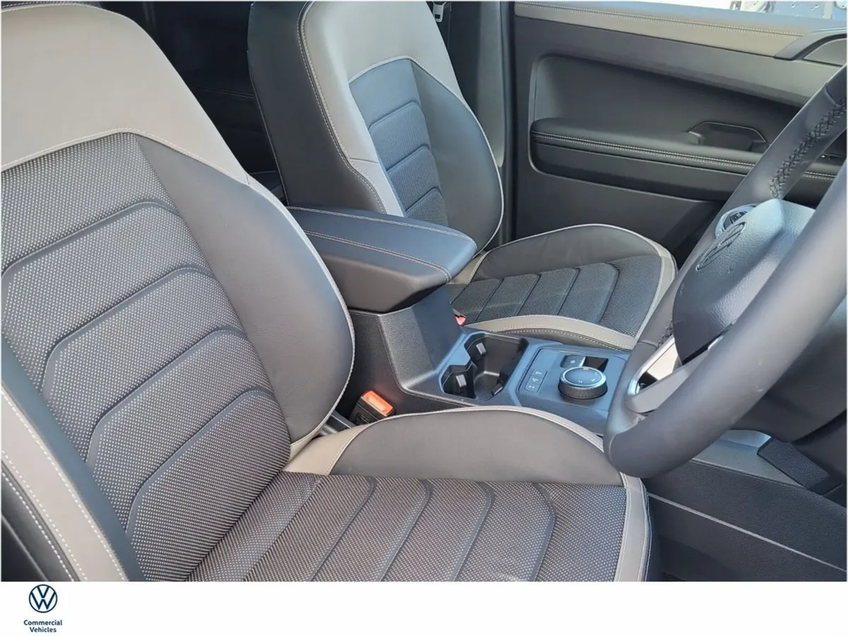 Volkswagen Amarok AVENTURA  3.0L 237 BHP AUTOMATIC - Image 4