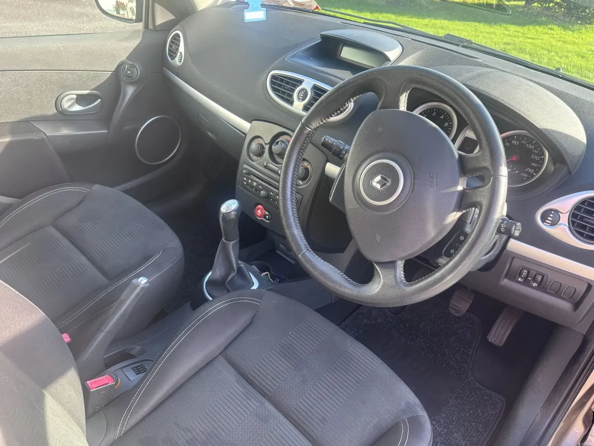 2010 Renault Clio 1.2 16v Dynamique Eco 5dr Petrol - Image 6