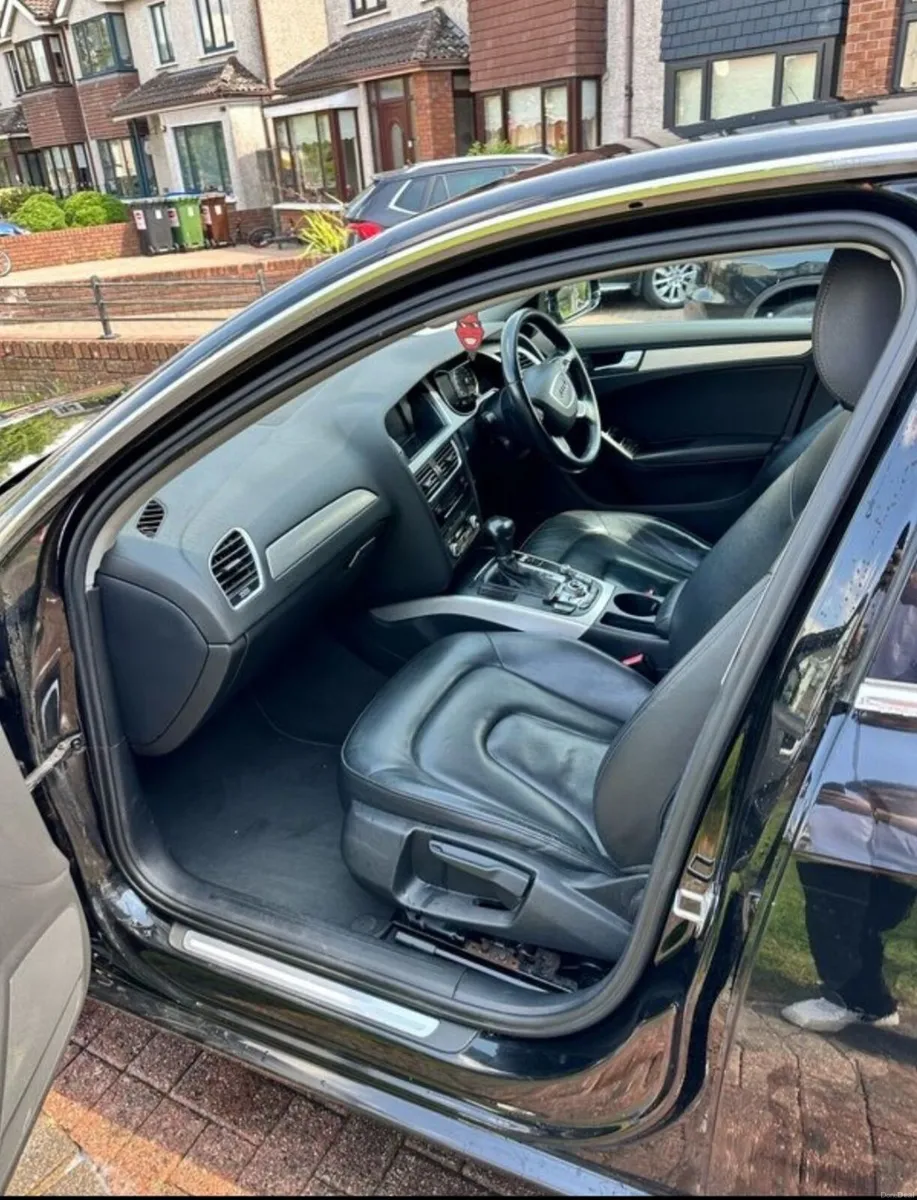 Audi A4 2015 - Image 4