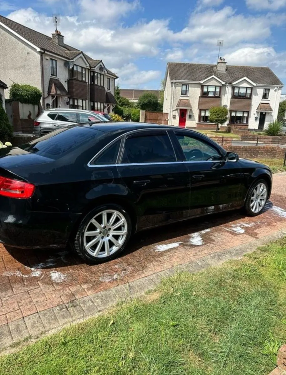 Audi A4 2015 - Image 5