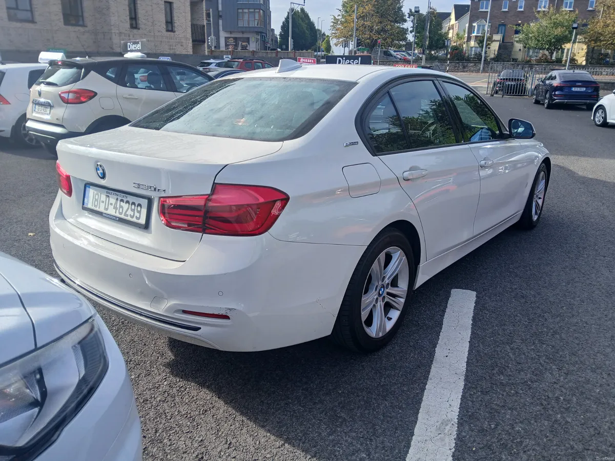 BMW 330e hybrid low mileage 2018 - Image 2