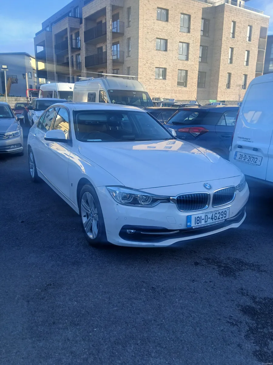 BMW 330e hybrid low mileage 2018 - Image 4