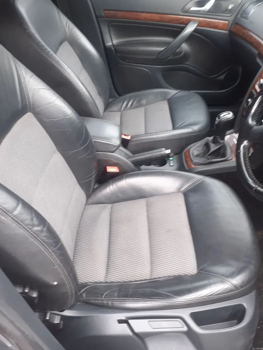 Skoda Octavia 2013 - Image 2