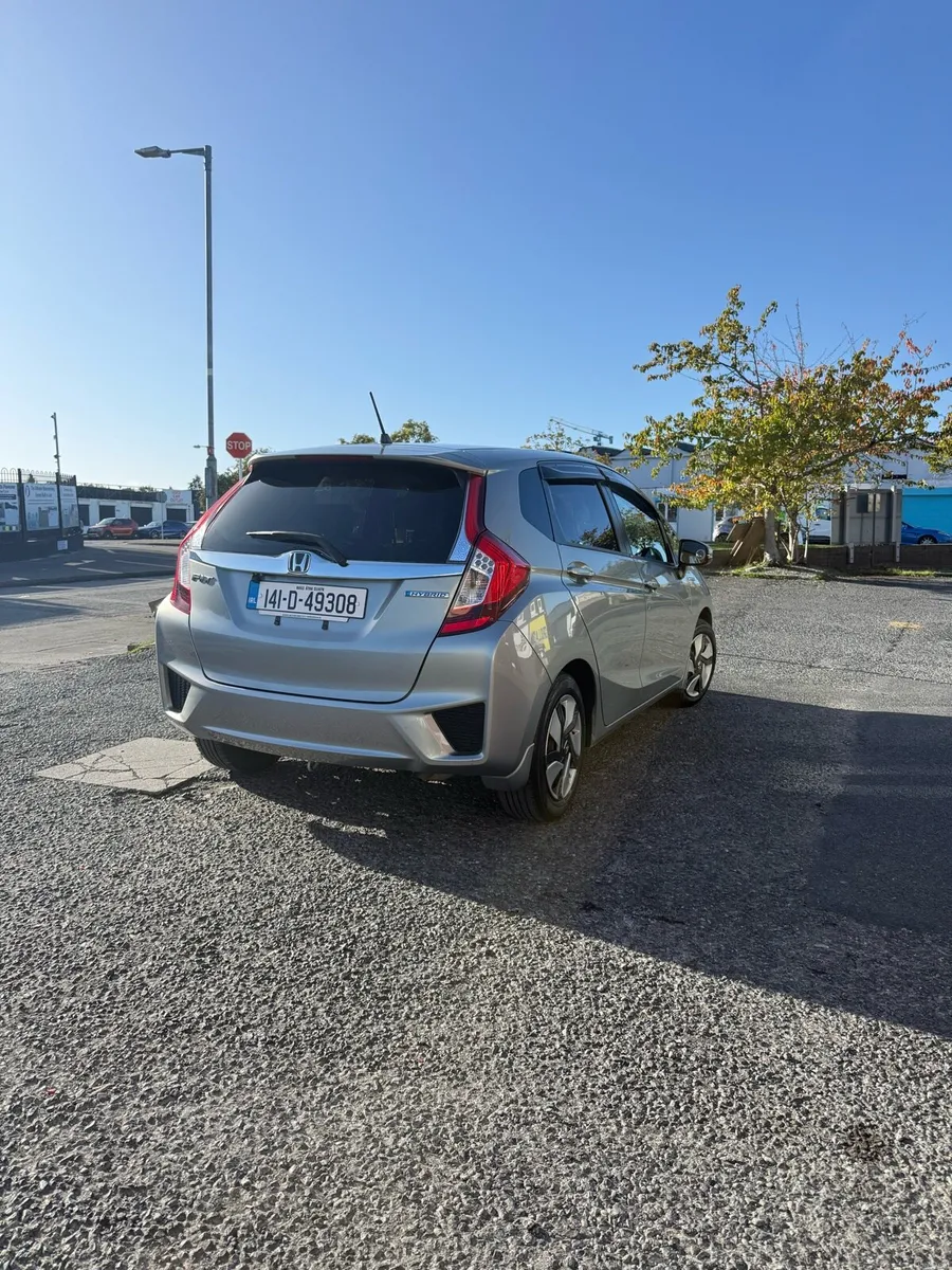 2014 Honda Fit 1.5 Hybrid Automatic 100k 02/27 - Image 4