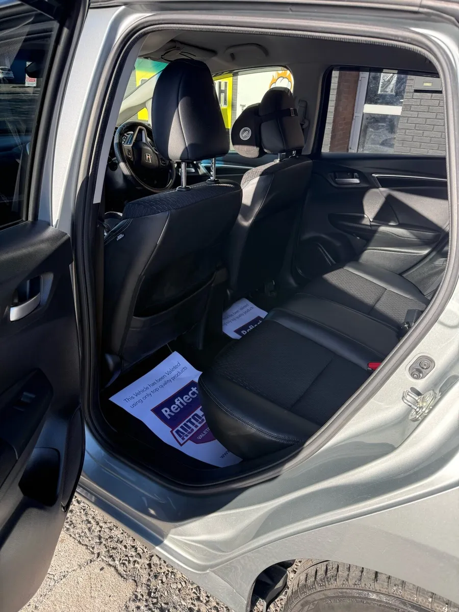 2014 Honda Fit 1.5 Hybrid Automatic 100k 02/27 - Image 6