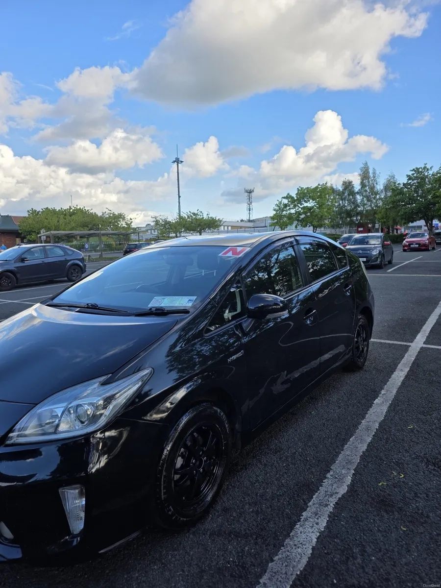 Toyota prius 2015 5500€ - Image 4