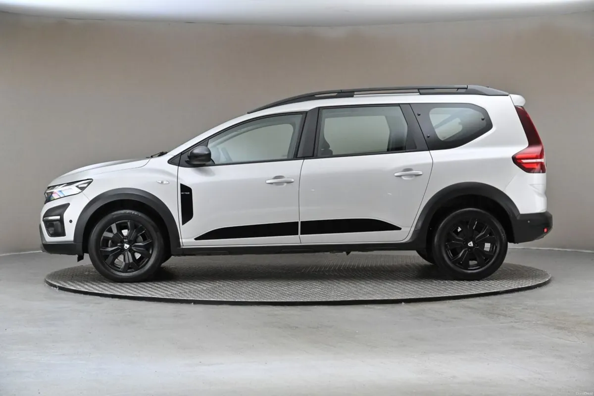 Dacia Jogger 1.0 TCE EXTREME SE LIMITED EDITION 6S - Image 5
