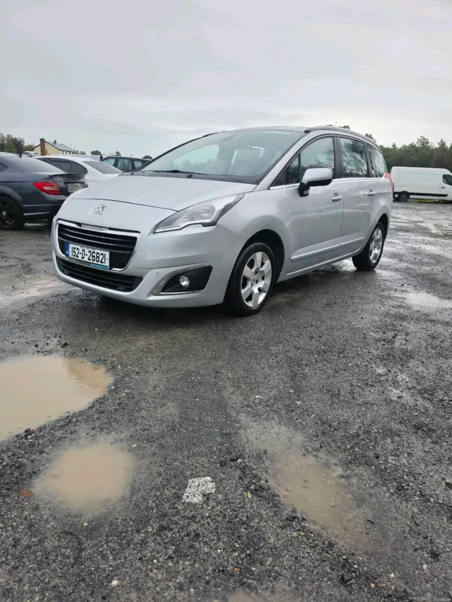 Peugeot 5008 - Image 2