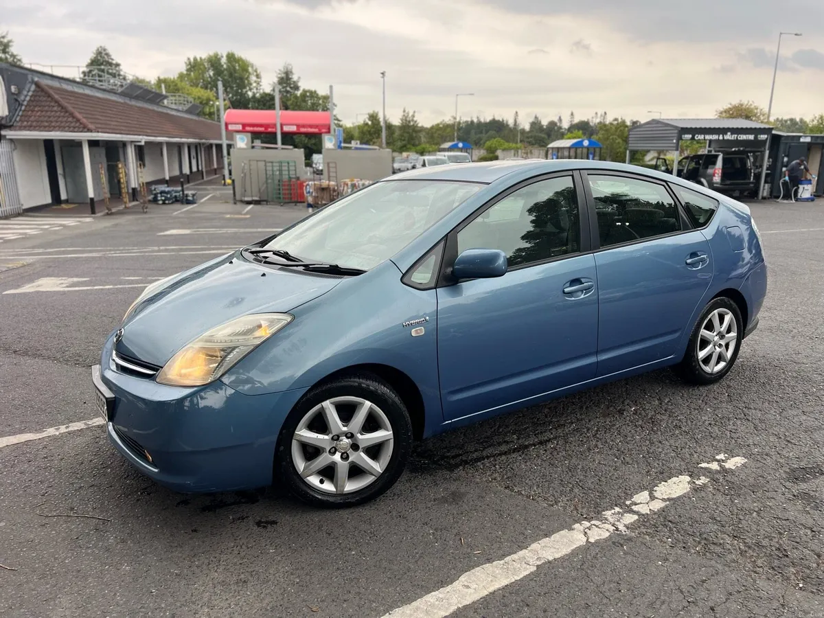 Toyota Prius 1.5 hybrid (low mileage) - Image 5