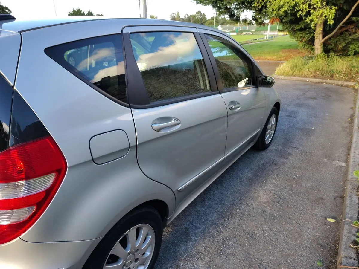 Mercedes-Benz A-Class 2009 - Image 3