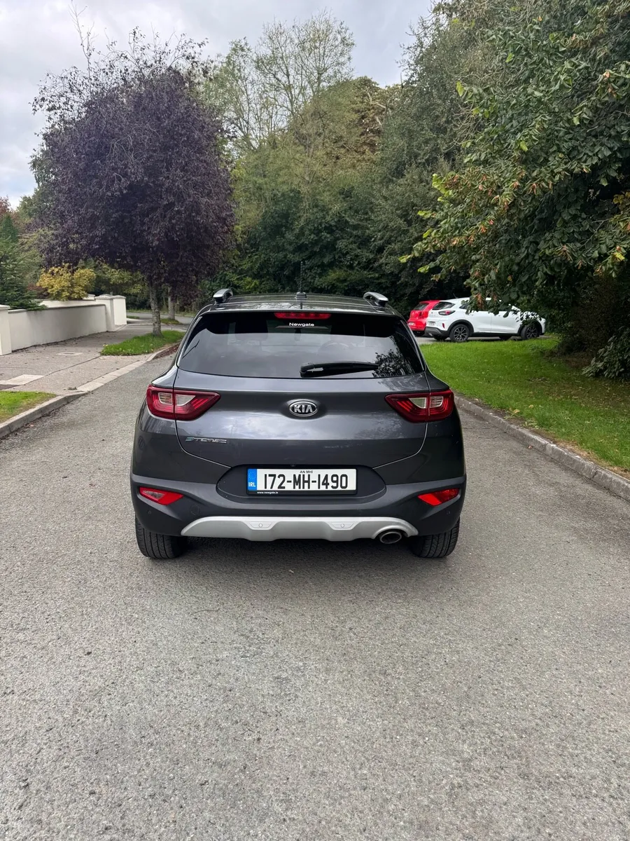 2017 Kia Stonic - Full Kia Service History - Image 4