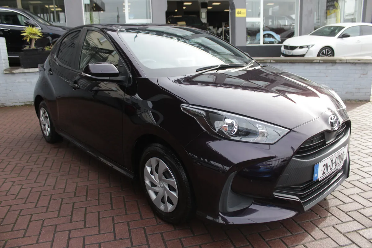 2021 TOYOTA YARIS - Image 2