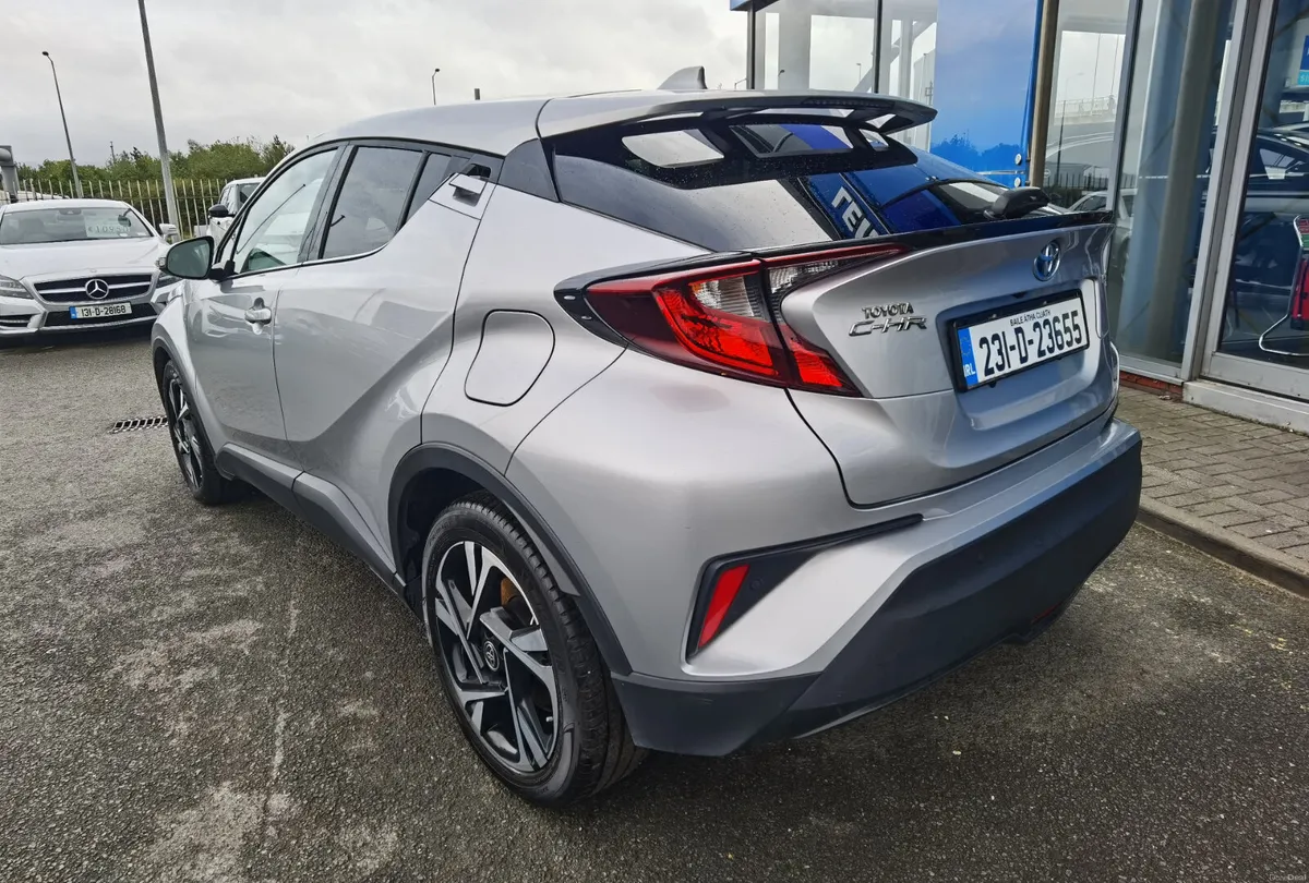 TOYOTA C-HR 1.8 SPORT AUTOMATIC PETROL HYBRID - Image 6