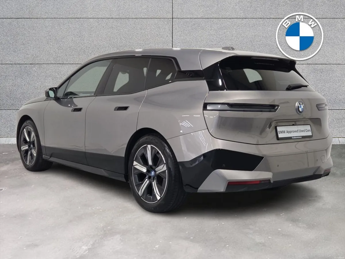 BMW iX xDrive40 M Sport - Image 2