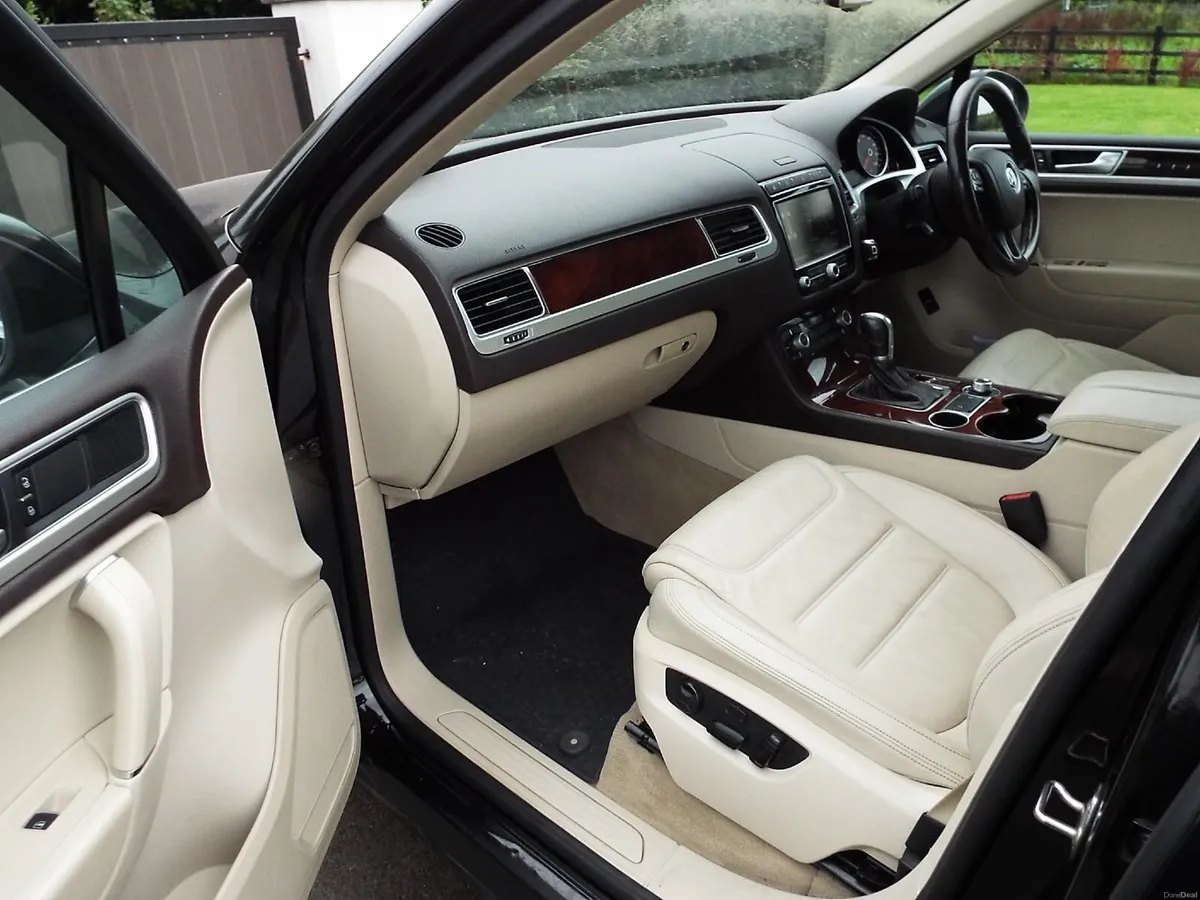 Volkswagen Touareg 2016 - Image 5