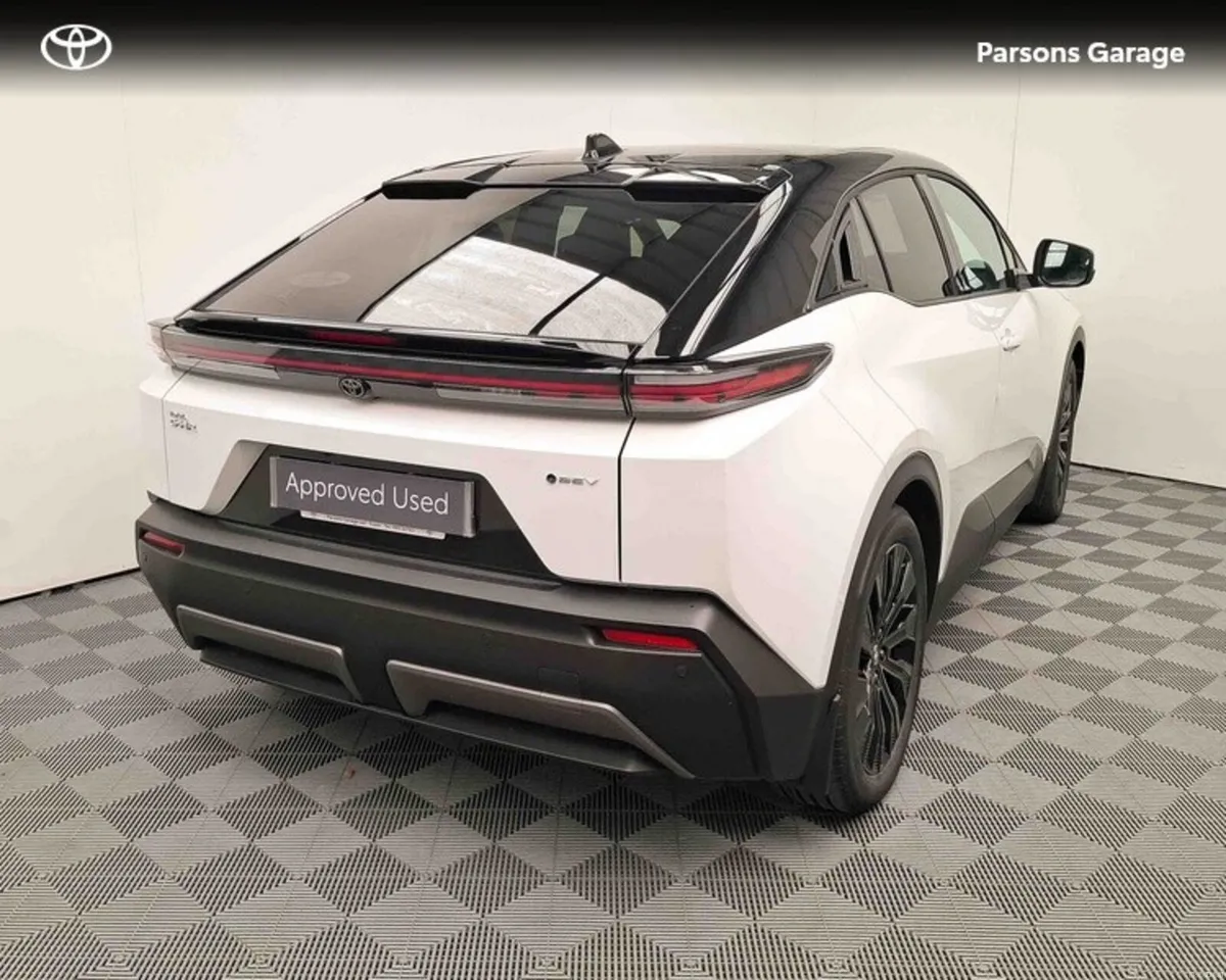Toyota C-HR C-HR+ Premier - Image 2