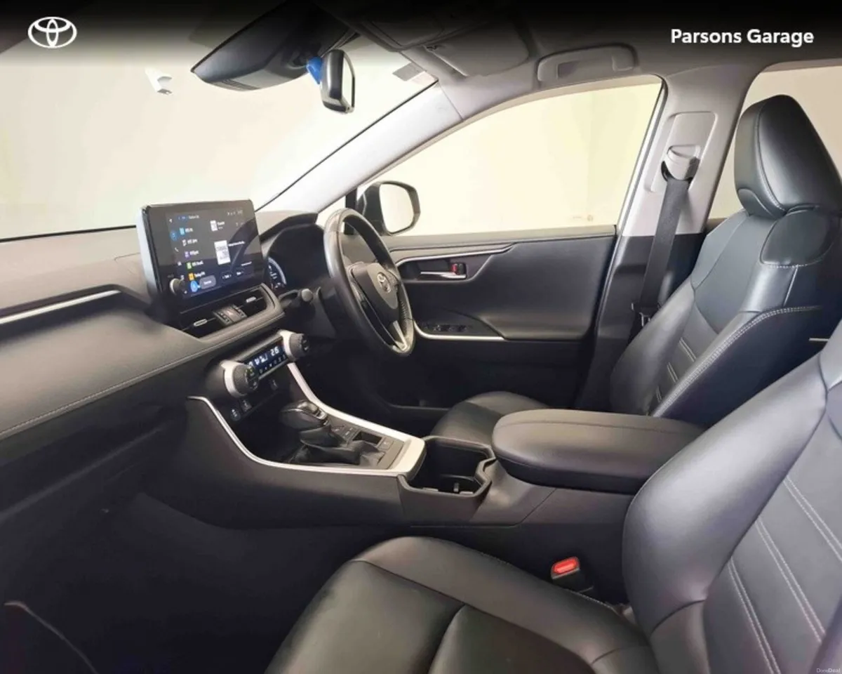 Toyota RAV4 RAV4 HYBRID SOL - Image 6