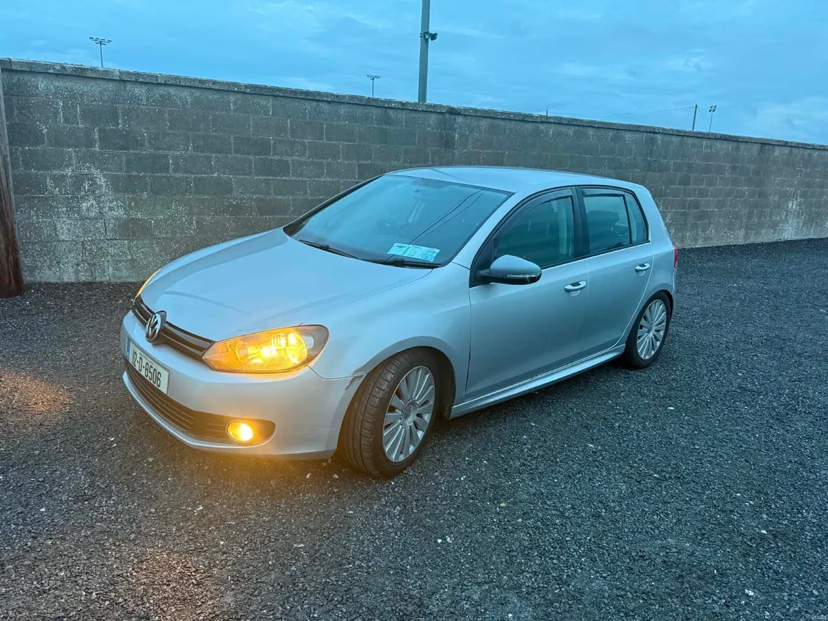 Volkswagen Golf 1.9TDI manual 2012 - Image 2