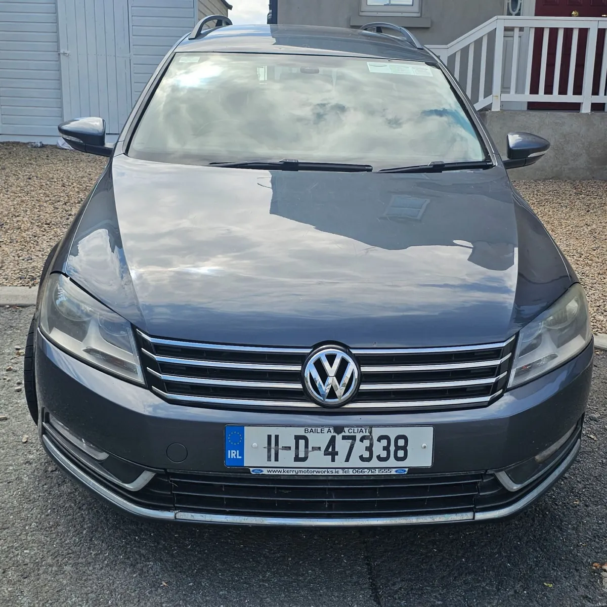Volkswagen Passat 2011 - Image 3
