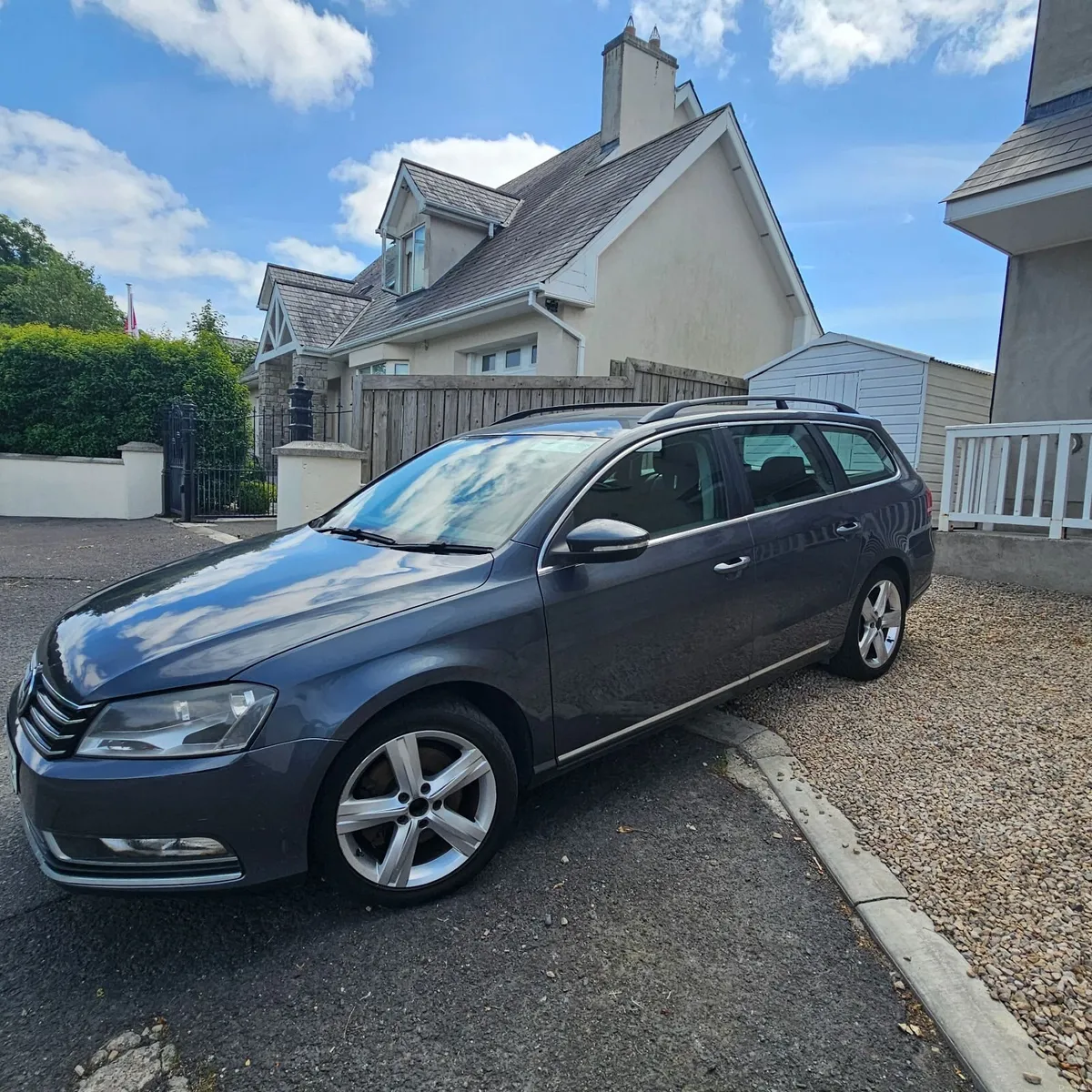 Volkswagen Passat 2011 - Image 5