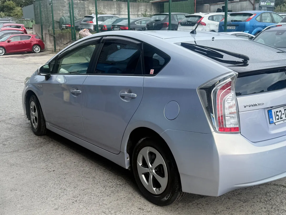 2015 Toyota Prius Hybrid Automatic - Image 6