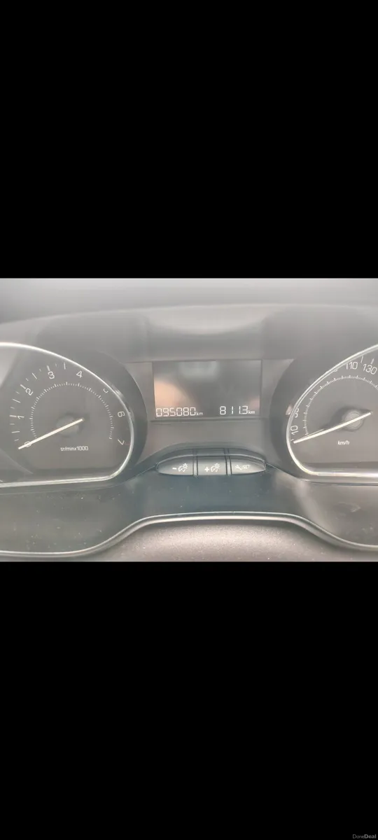 Stunning Peugeot 2008 LOW KM - Image 5