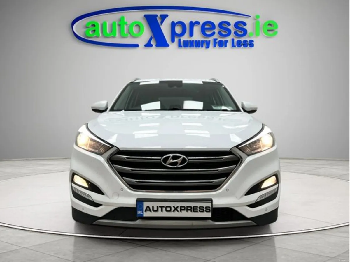 Hyundai Tucson 1.7 Premium, Manual, Reversing Came - Image 3