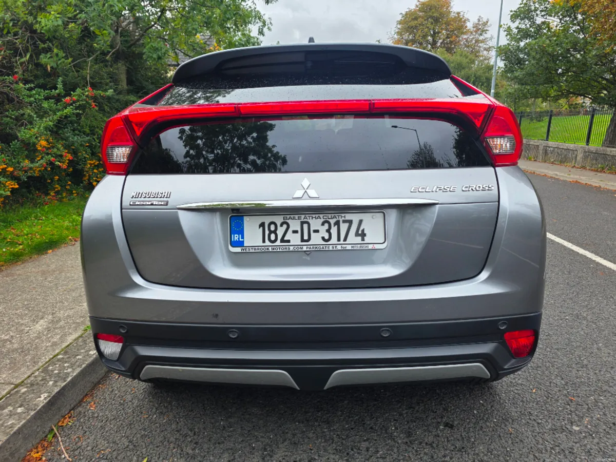 Mitsubishi Eclipse Instyle CVT 4DR Auto - Image 4