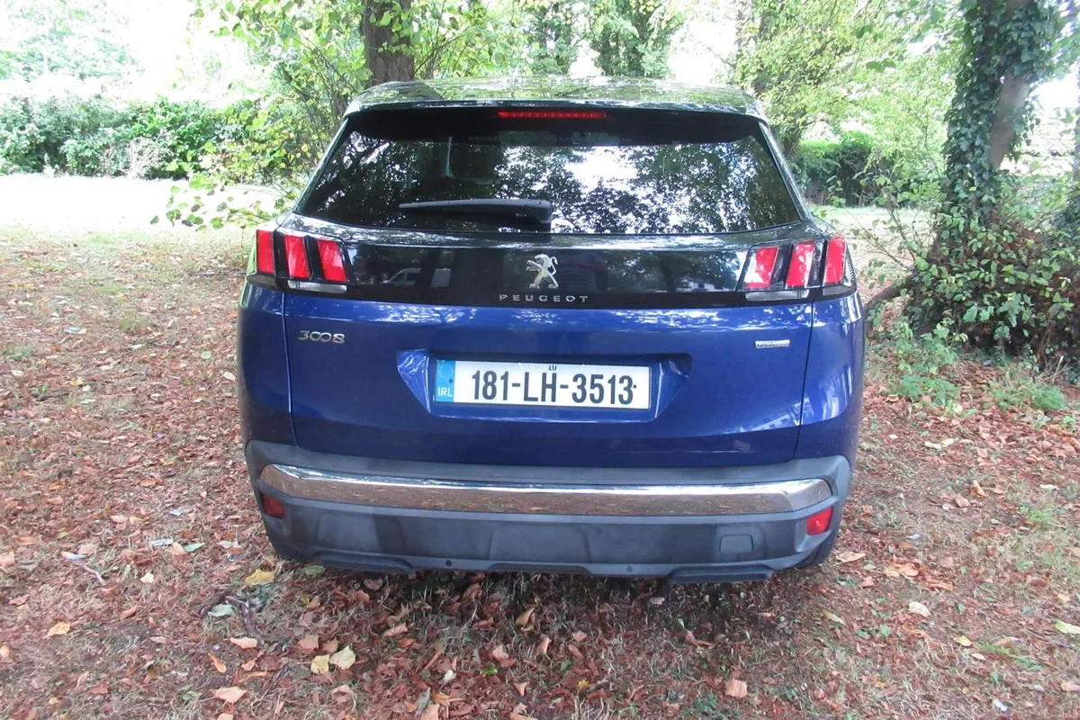 Peugeot 3008 2018, 1.2 Petrol, Low Mileage - Image 4