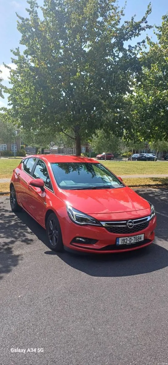 Opel Astra 1.6 CDTI 110PS NCT 09-07-2027/Taxed. - Image 1