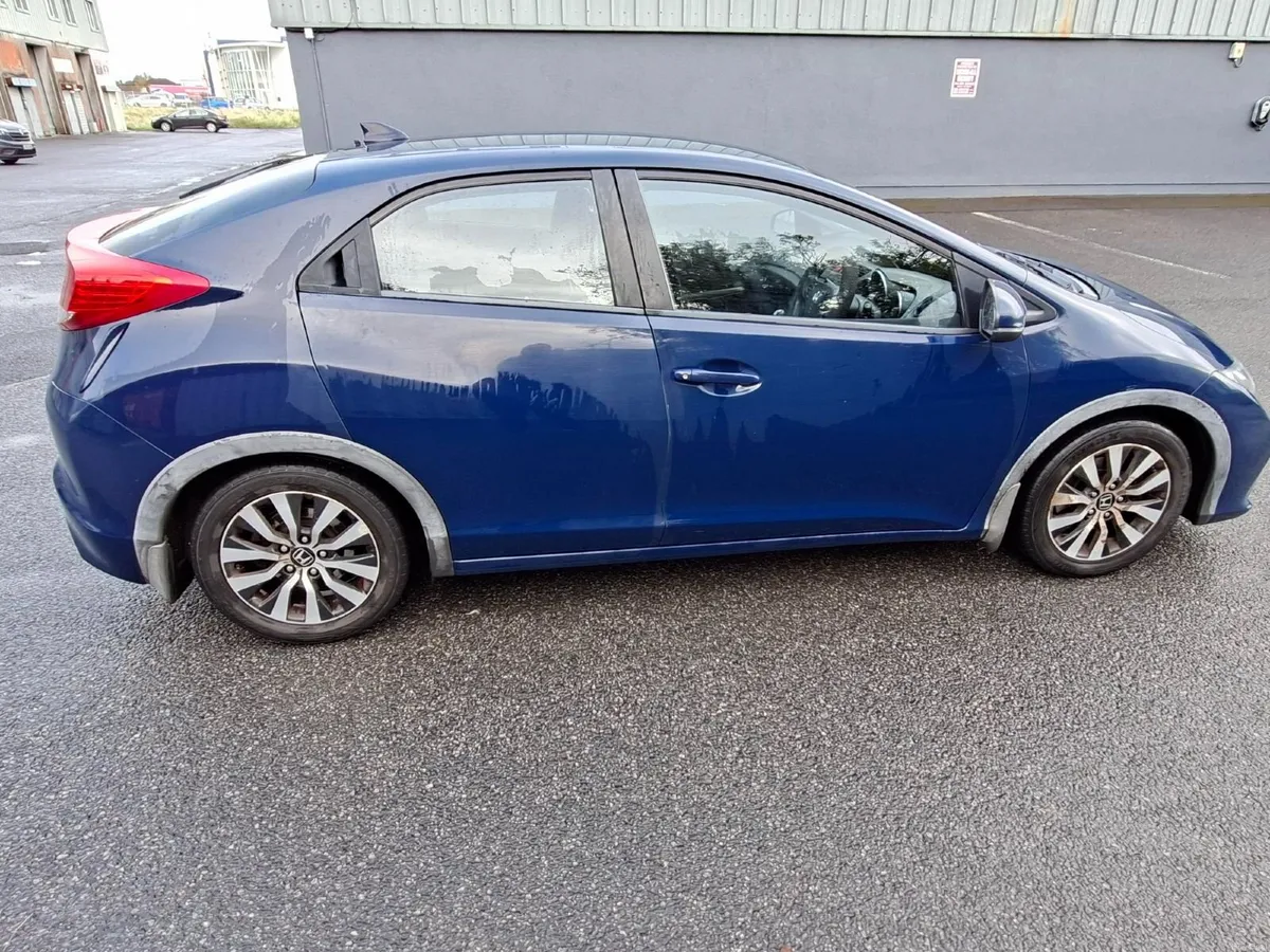 Honda Civic 2013 - Image 3