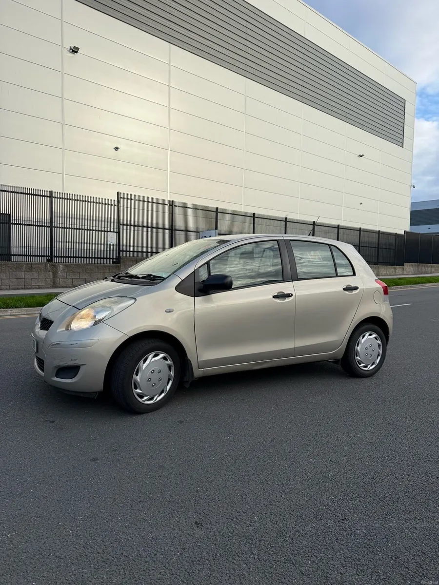 Yaris 09 petrol New Nct - Image 3