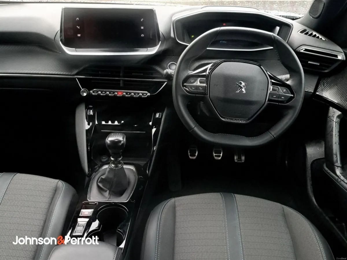 Peugeot 2008 1.2 Puretech 100bhp Allure - Image 4