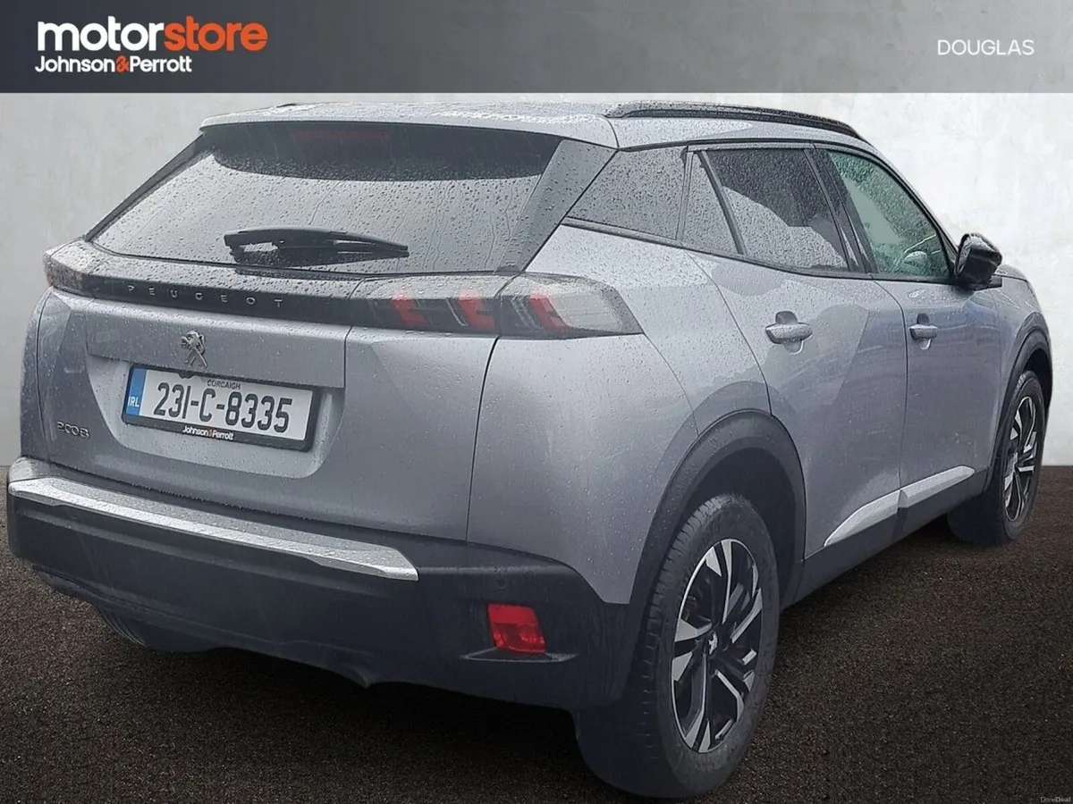 Peugeot 2008 1.2 Puretech 100bhp Allure - Image 2