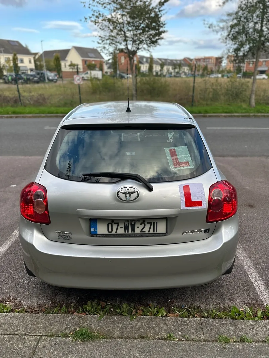 Toyota Auris  Automatic - Image 4