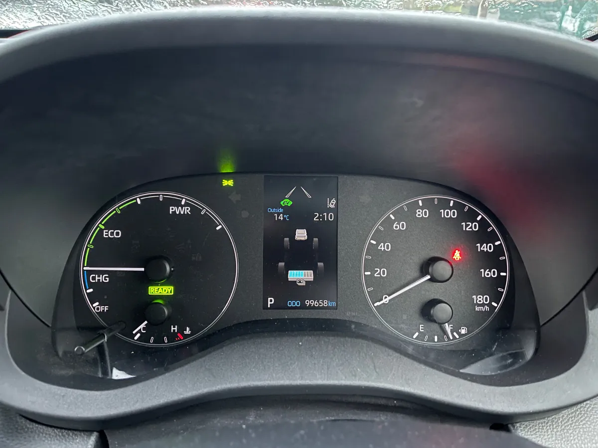 Toyota Yaris 2021 Automatic Hybrid - Image 3