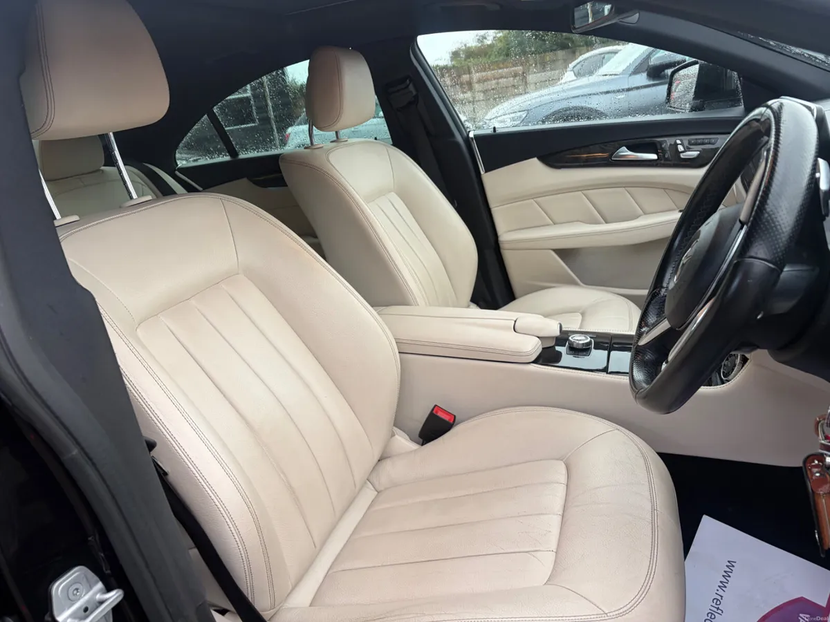 Mercedes-Benz CLS AMG Premium - Image 3