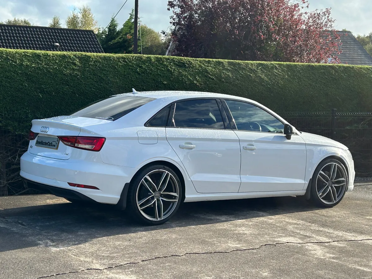 17Audi A3 1.6 tdi Sport. Immaculate €13495 inc Vrt - Image 5