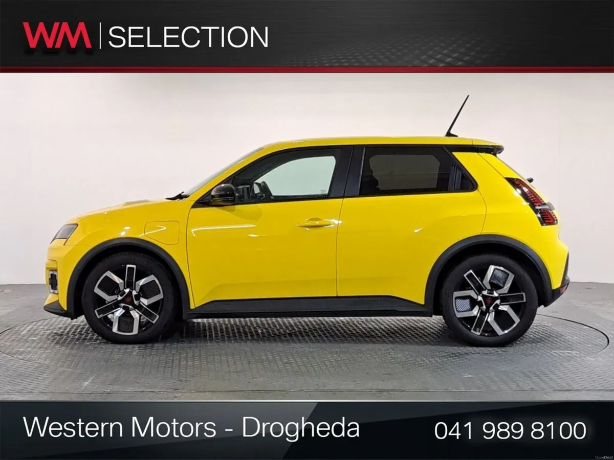 Renault 5 Evolution E-Tech 40kWh - Image 3