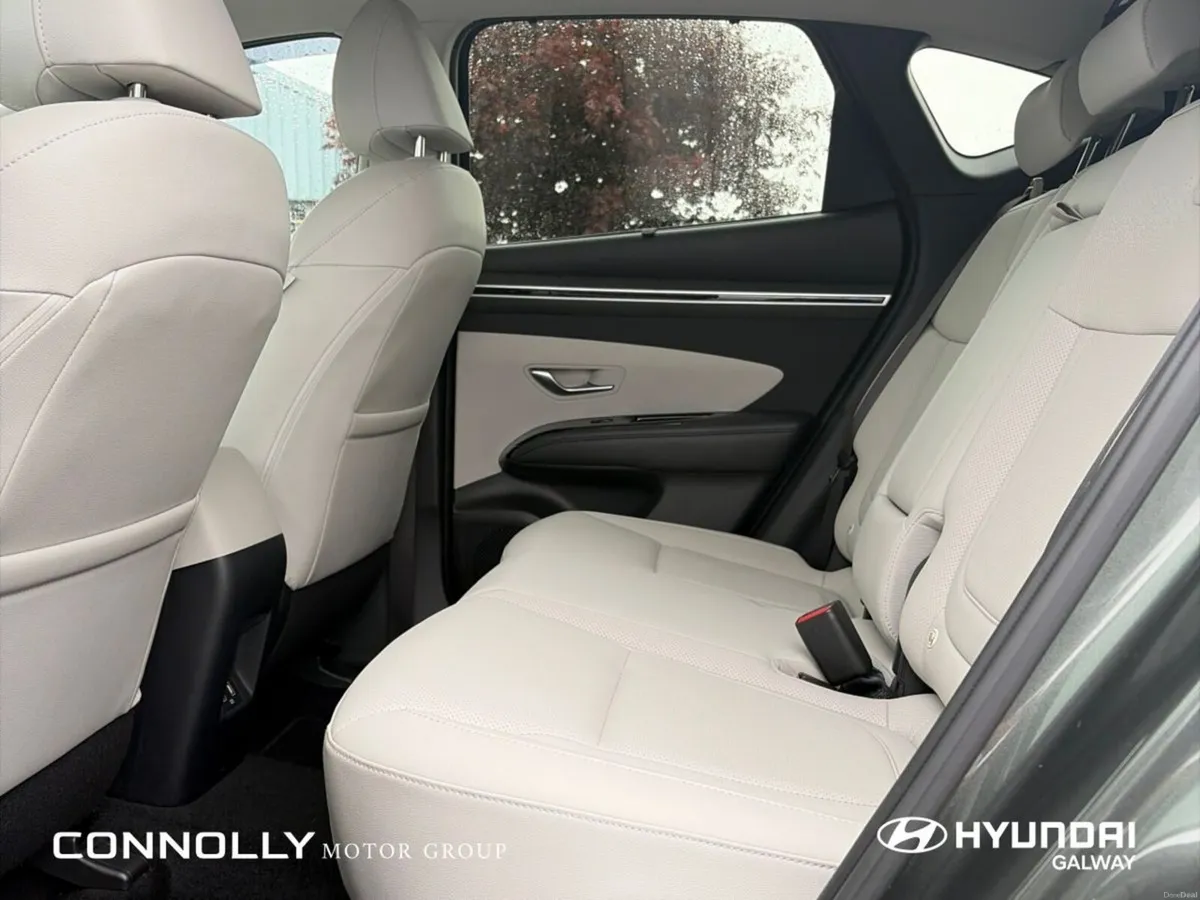 Hyundai Tucson 2WD Executive Plus - Image 6