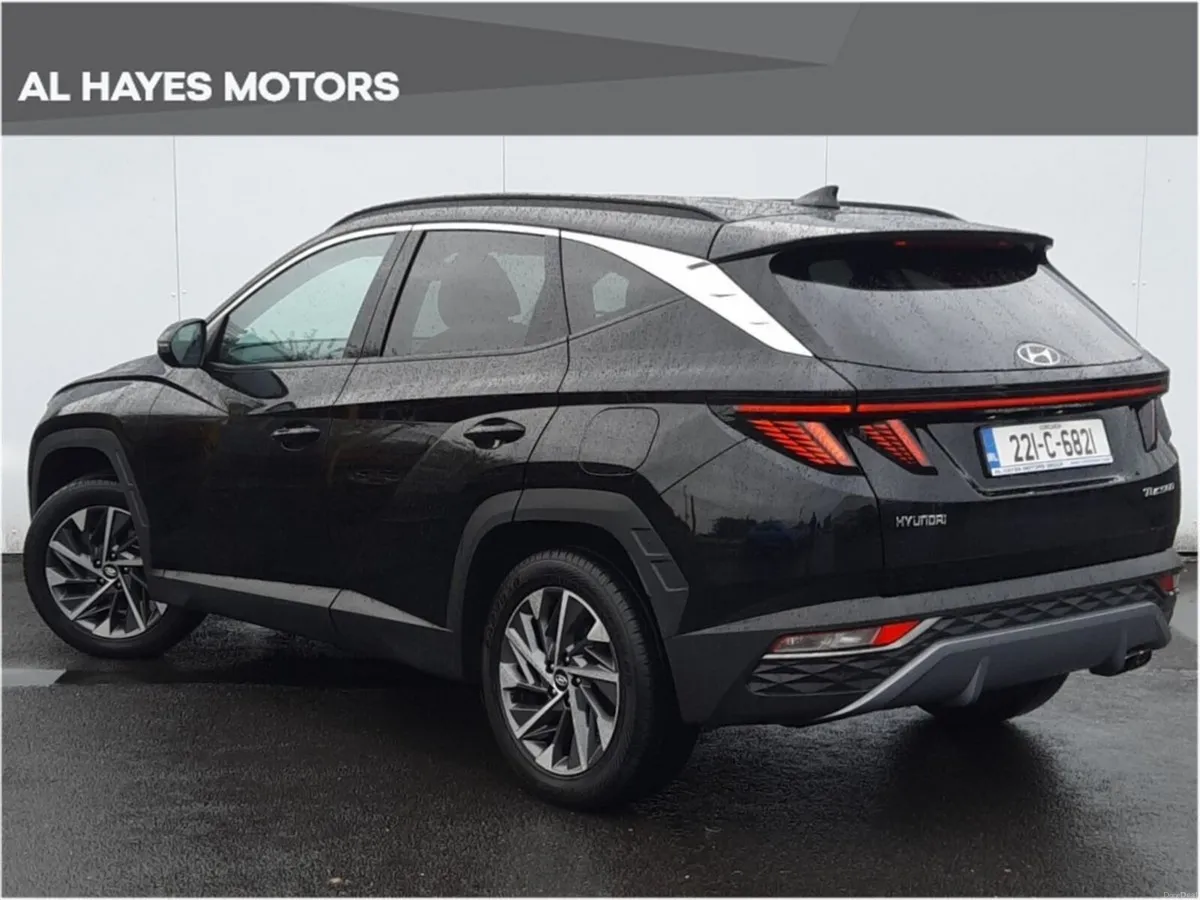 Hyundai Tucson **FLASH SALE**EXECUTIVE PLUS DIESEL - Image 3